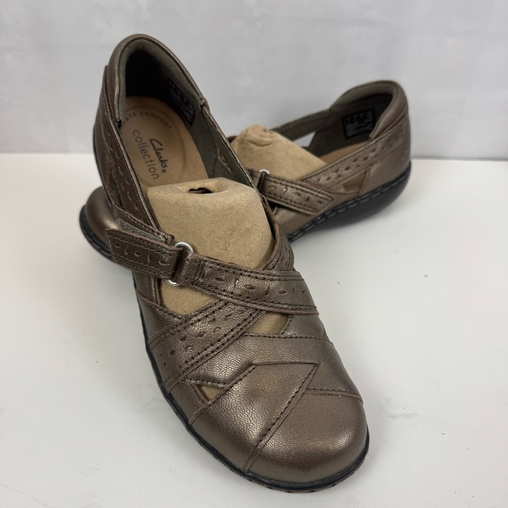 Clarks Collection Ashland Spin Bronze Leather Mary Jane Flats Sz. 6.5M NWOT